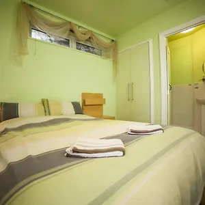 2* Bed & Breakfast The Missing Sock